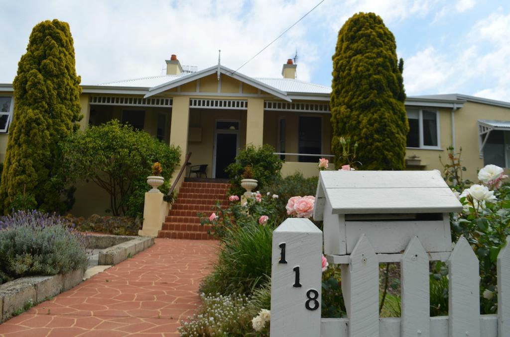 Dunmoylen House Bed and Breakfast Όλμπανι Εξωτερικό φωτογραφία